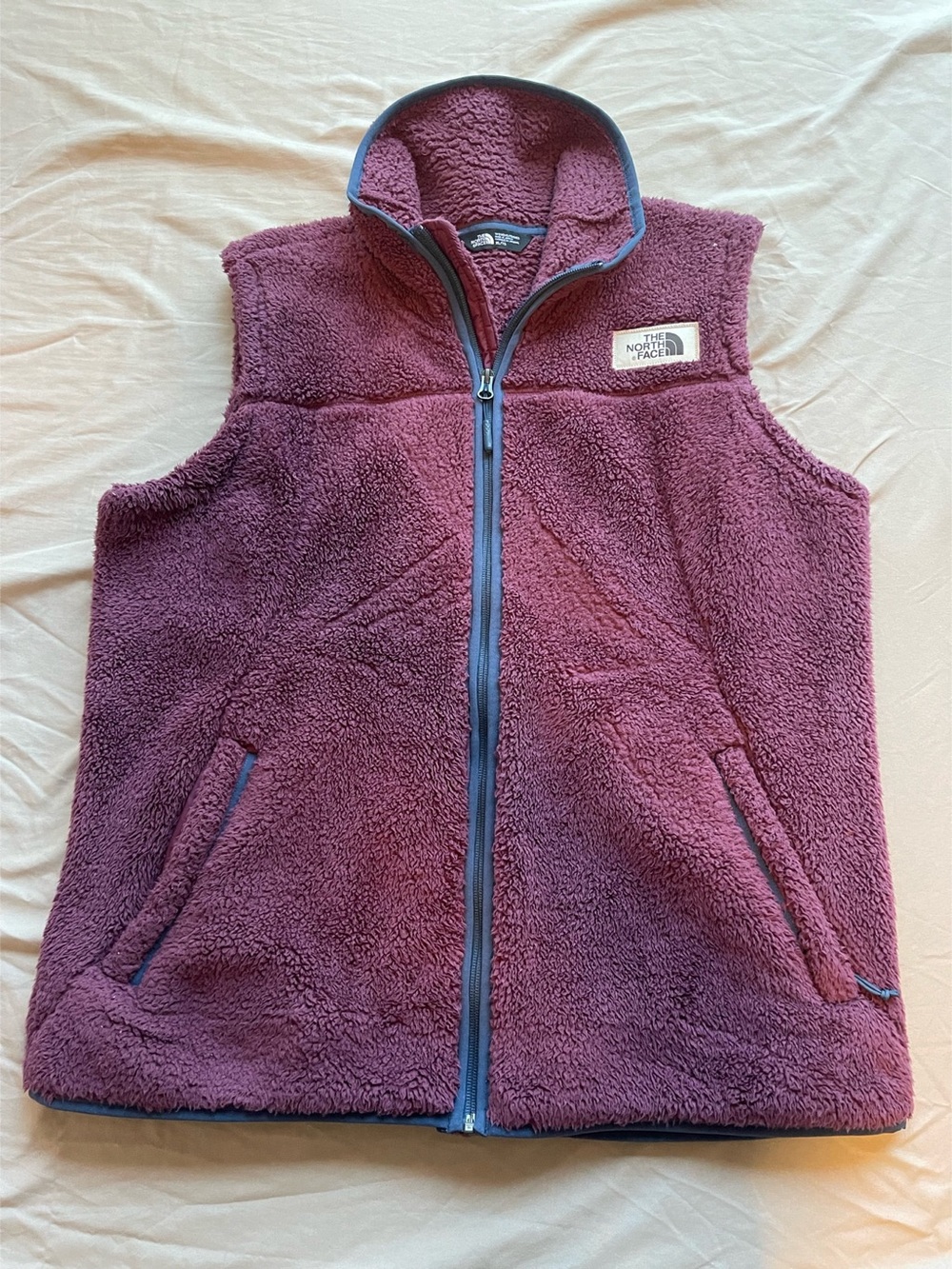 The North Face Women’s XL Purple Sherpa Fleece Full Zip Vest